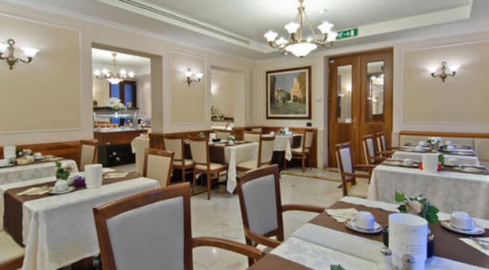 Tmark Hotel Vaticano Rome Exterior photo